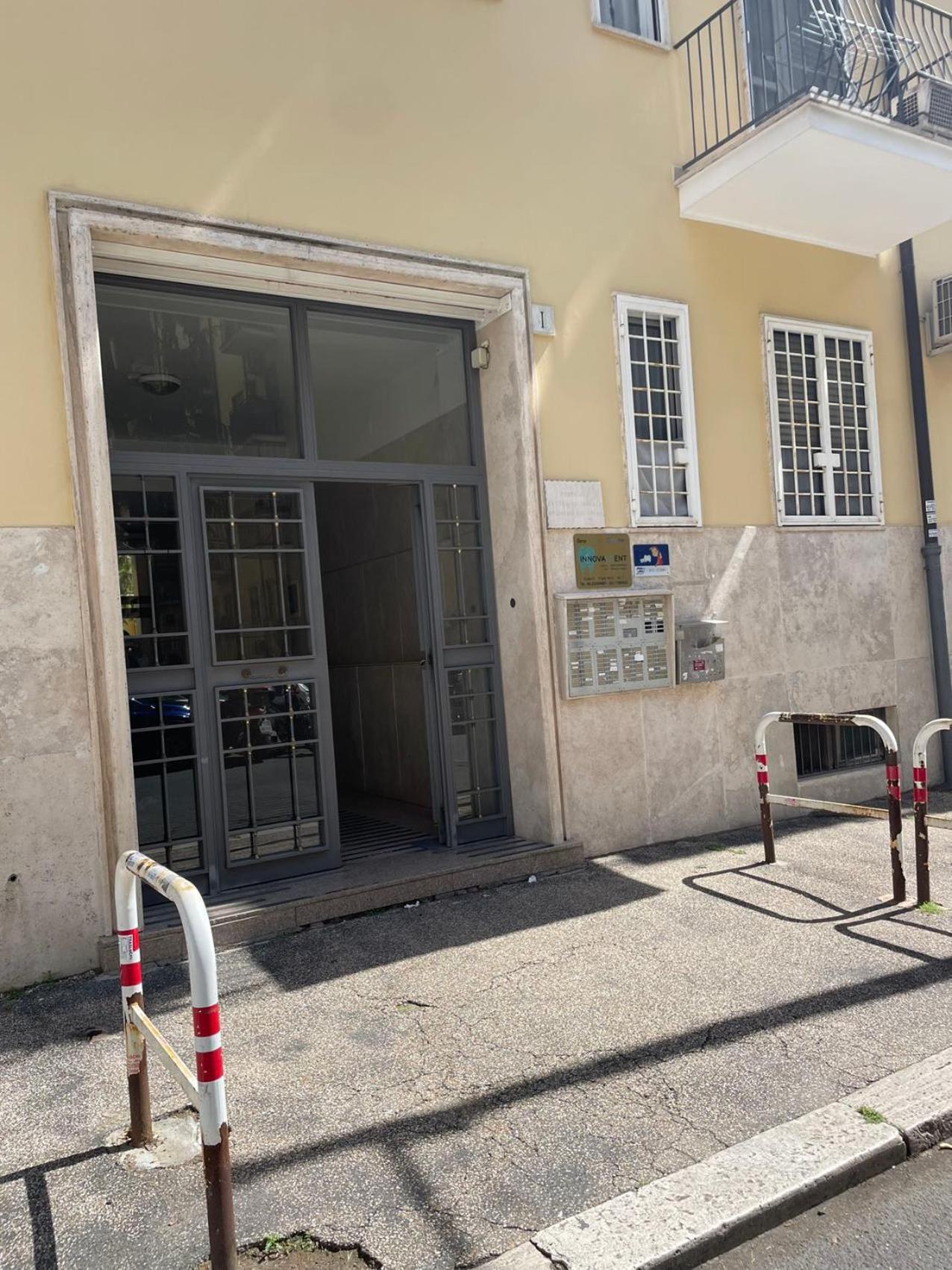 B8 Wang Bed & Breakfast Roma Dış mekan fotoğraf